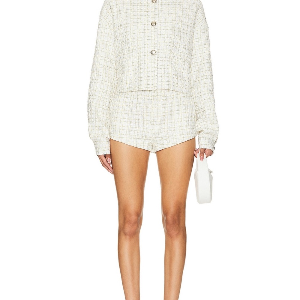 Lioness Cream Women's Shorts